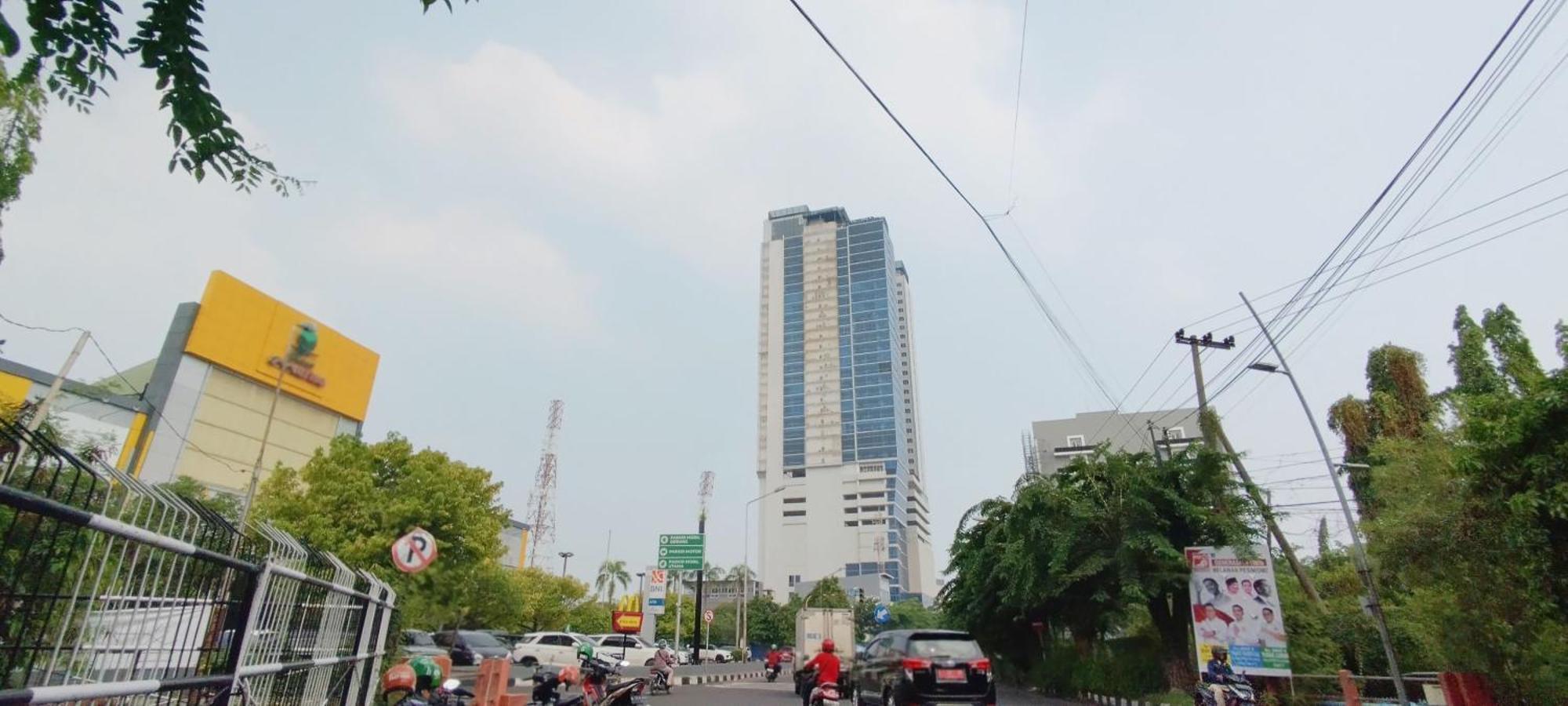 Good Location And New Studio At The City Square Surabaya Apartment By Travelio エクステリア 写真