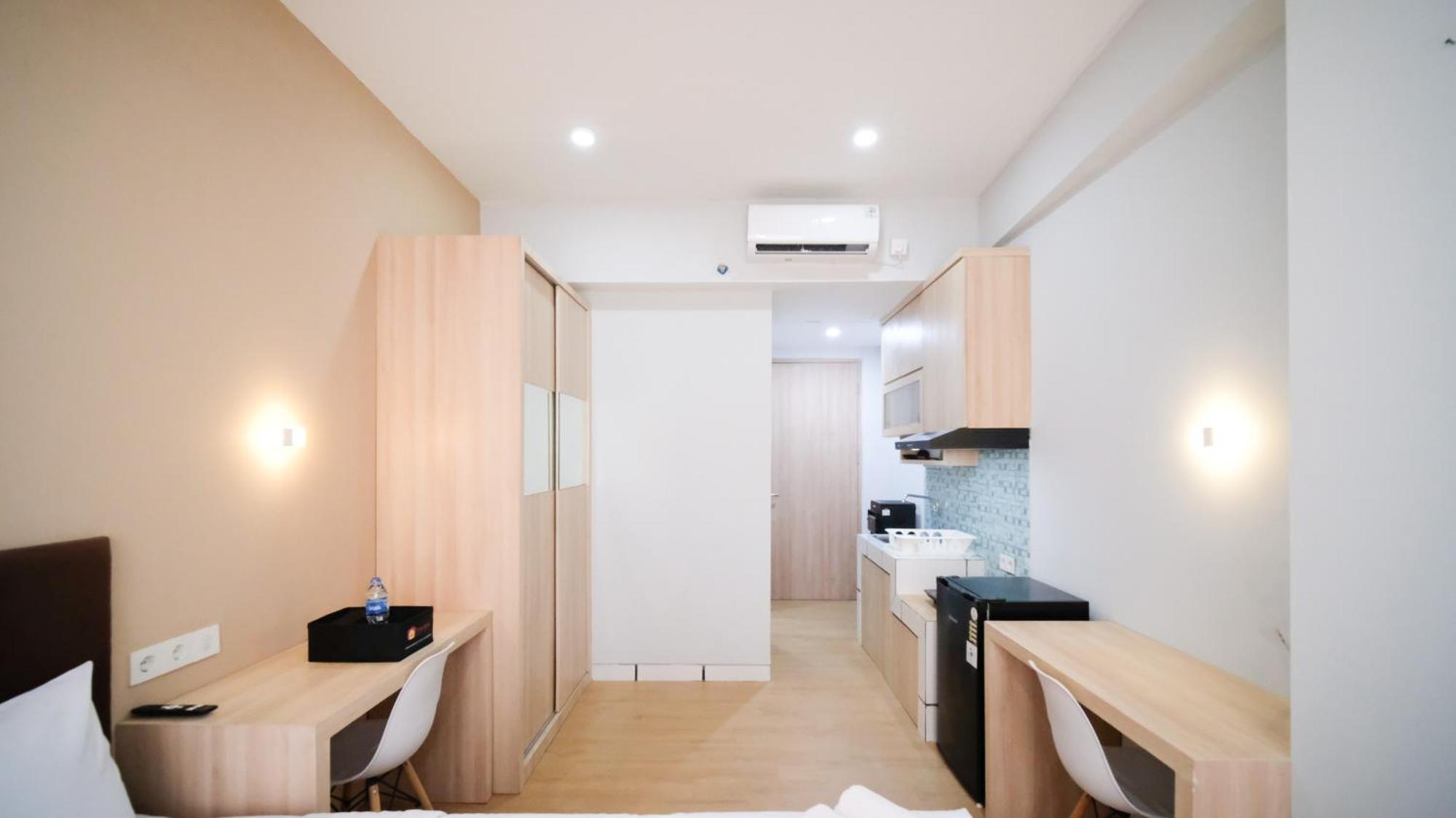 Good Location And New Studio At The City Square Surabaya Apartment By Travelio エクステリア 写真