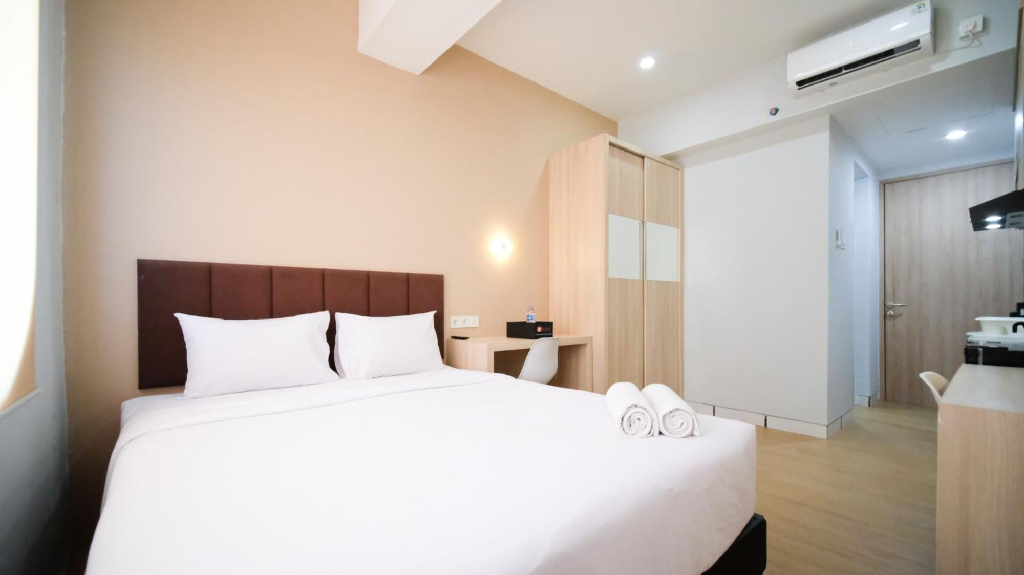 Good Location And New Studio At The City Square Surabaya Apartment By Travelio エクステリア 写真